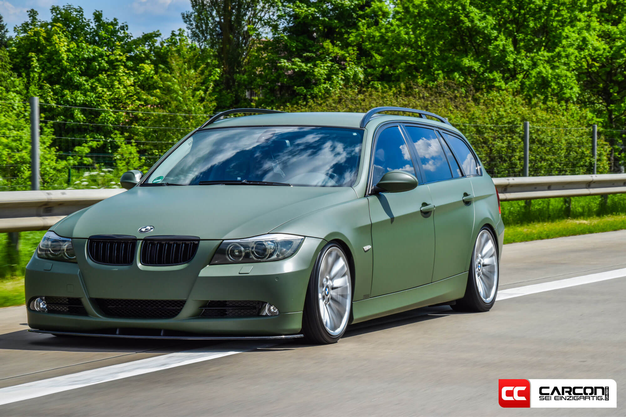 https://www.carcon-gmbh.com/wp-content/uploads/BMW-E91-330i-3-M-Matte-Military-Green-5.jpg